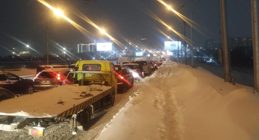 Пробка на мосту
