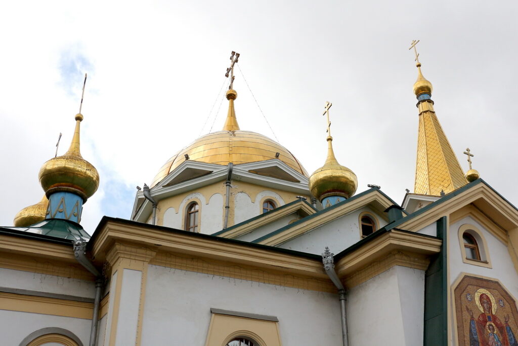 Храм