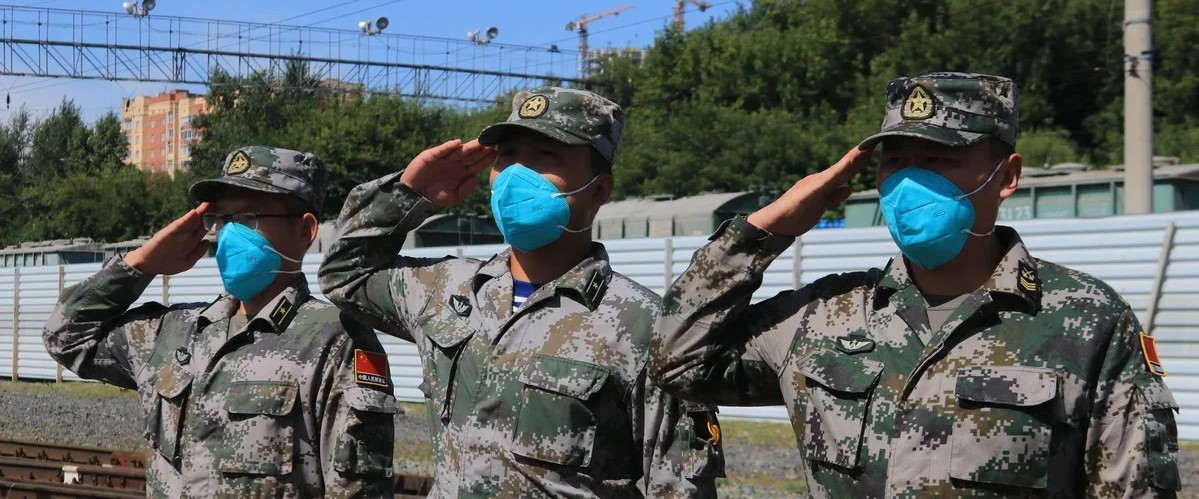 военные