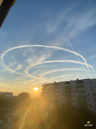 след от самолета