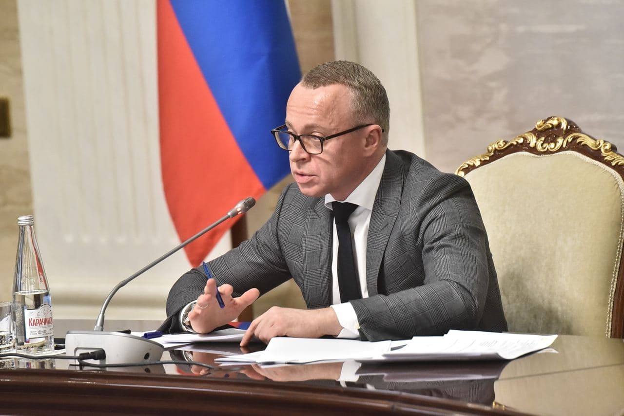 Петухов