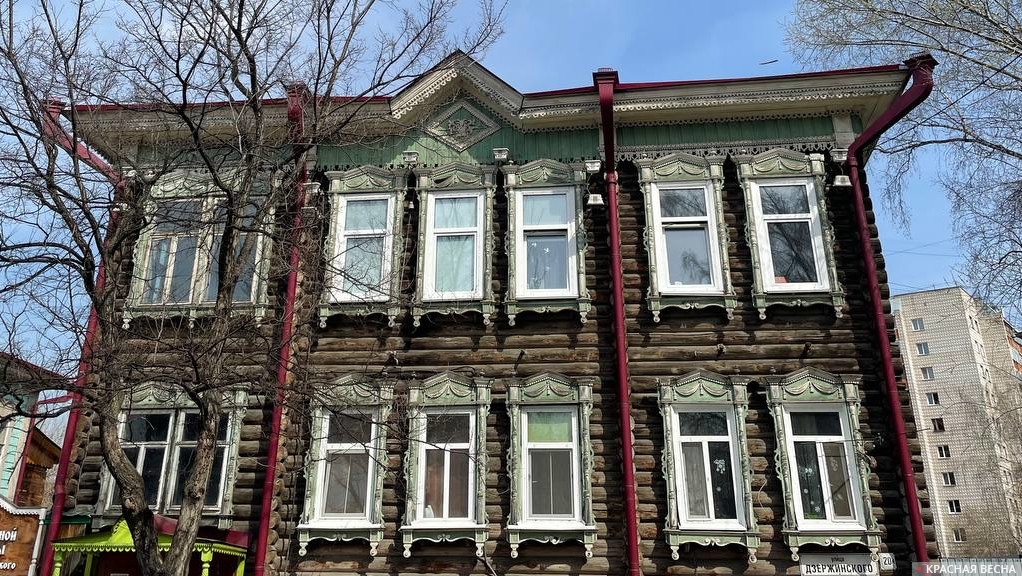 деревянный дом
