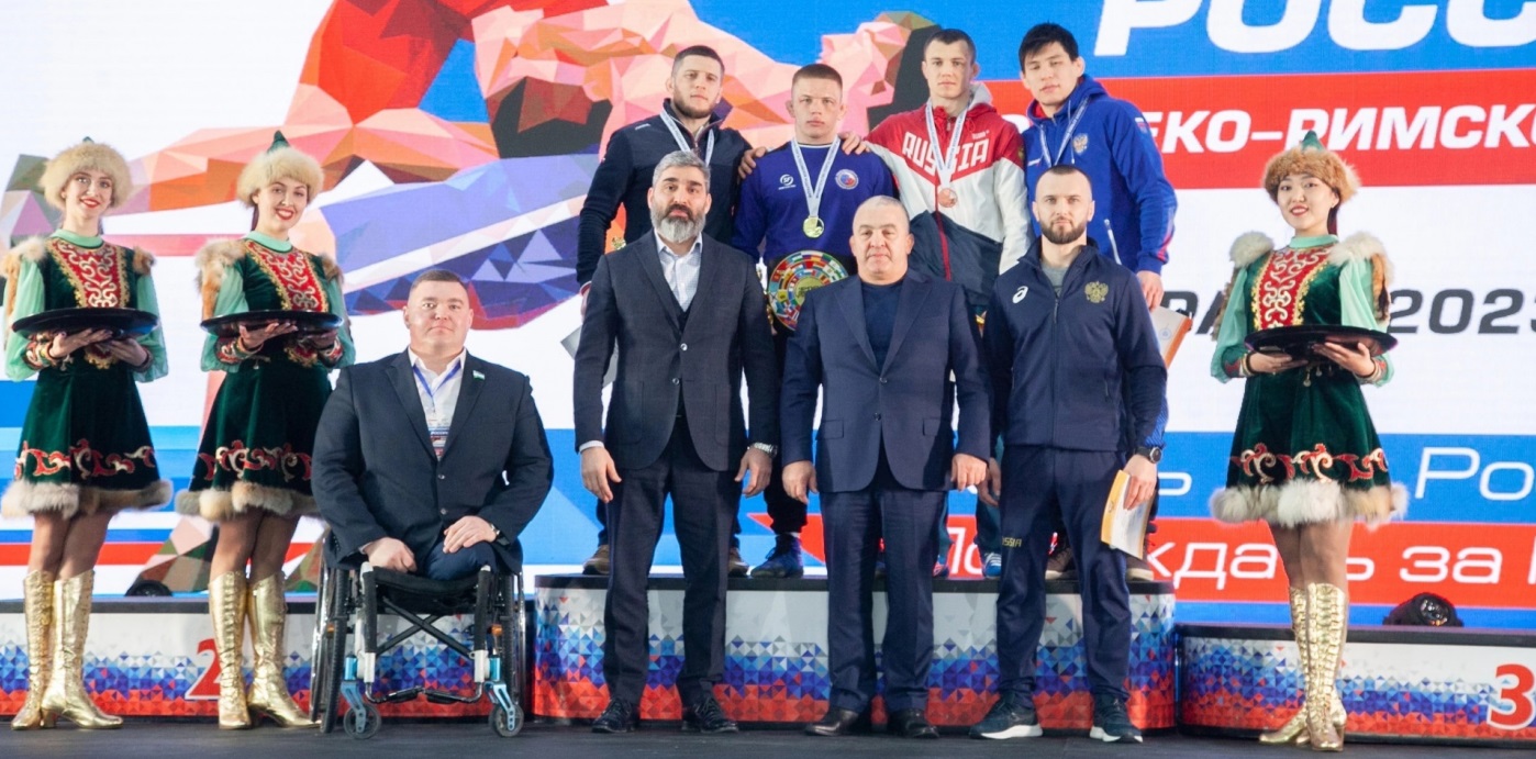 борец Сергей Степанов - чемпион России