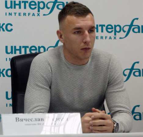защитник ФК «Новосибирск» Вячеслав Ларенц 