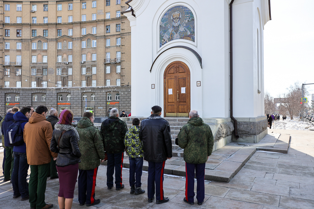 траур по Крокус-Сити в Новосибирске