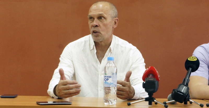 олимпийский чемпион Андрей Перлов в роли гендиректора ФК «Новосибирск»