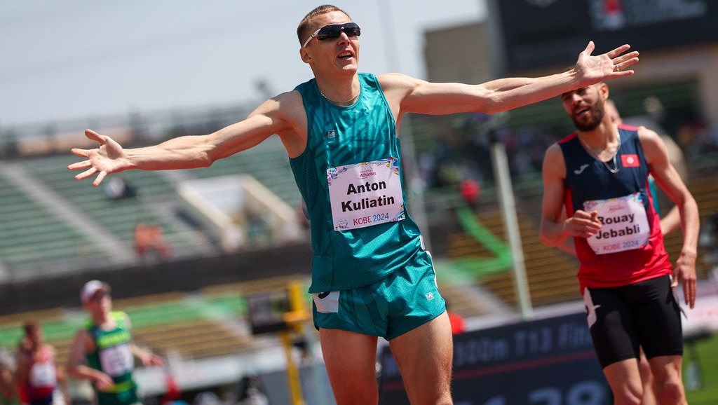 паралимпийский чемпион и чемпион мира по легкой атлетике Антон Кулятин