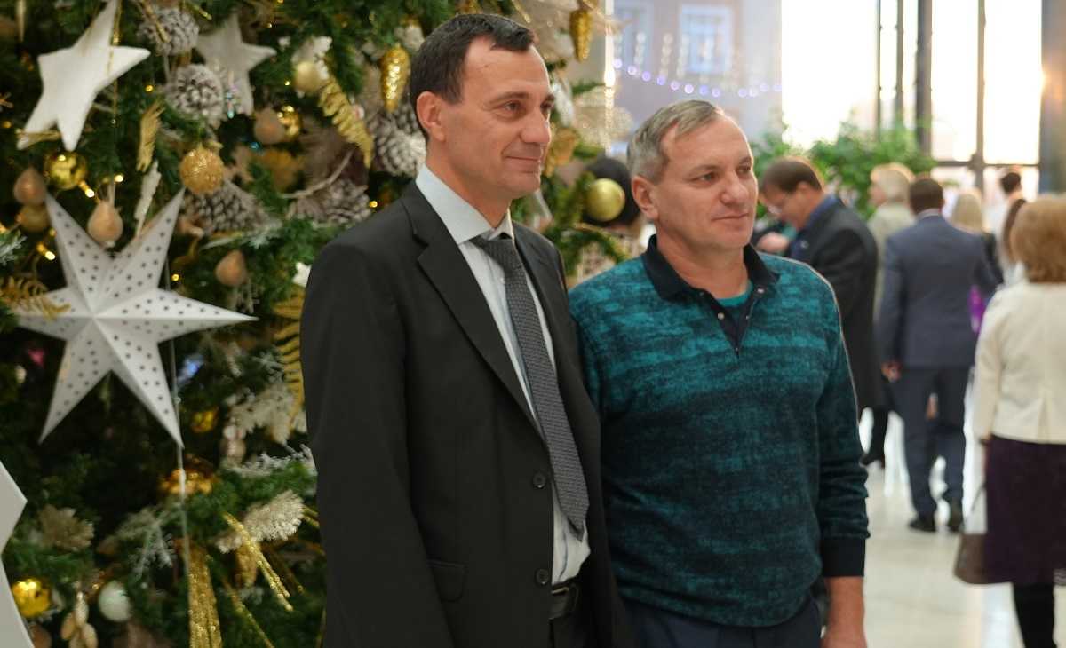 тренер по легкой атлетике Николай Халухаев