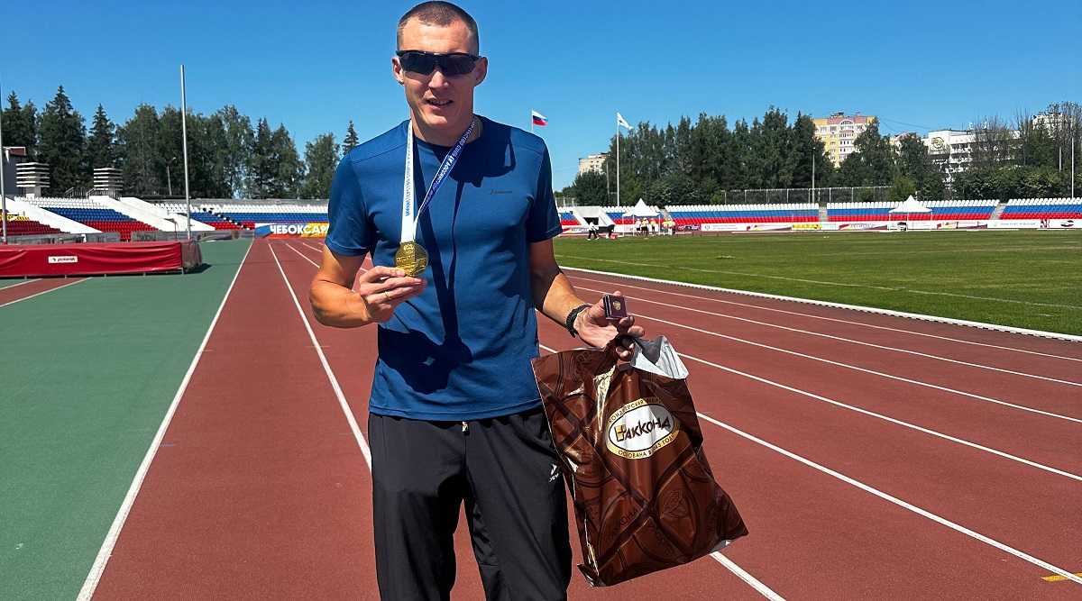 паралимпийский чемпион по бегу Антон Кулятин