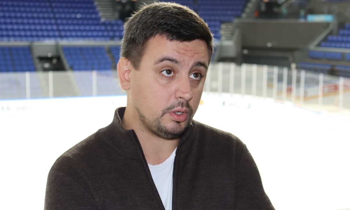 генеральный менеджер ХК «Сибирь» Виктор Меркулов