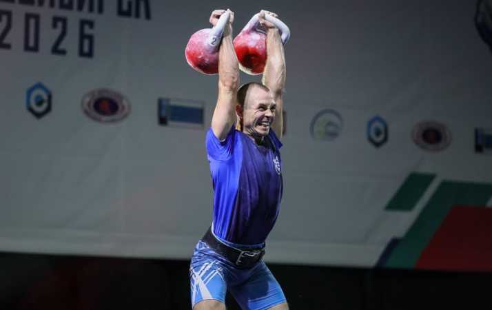 толчок гири на чемпионате России 2026 в Новосибирске